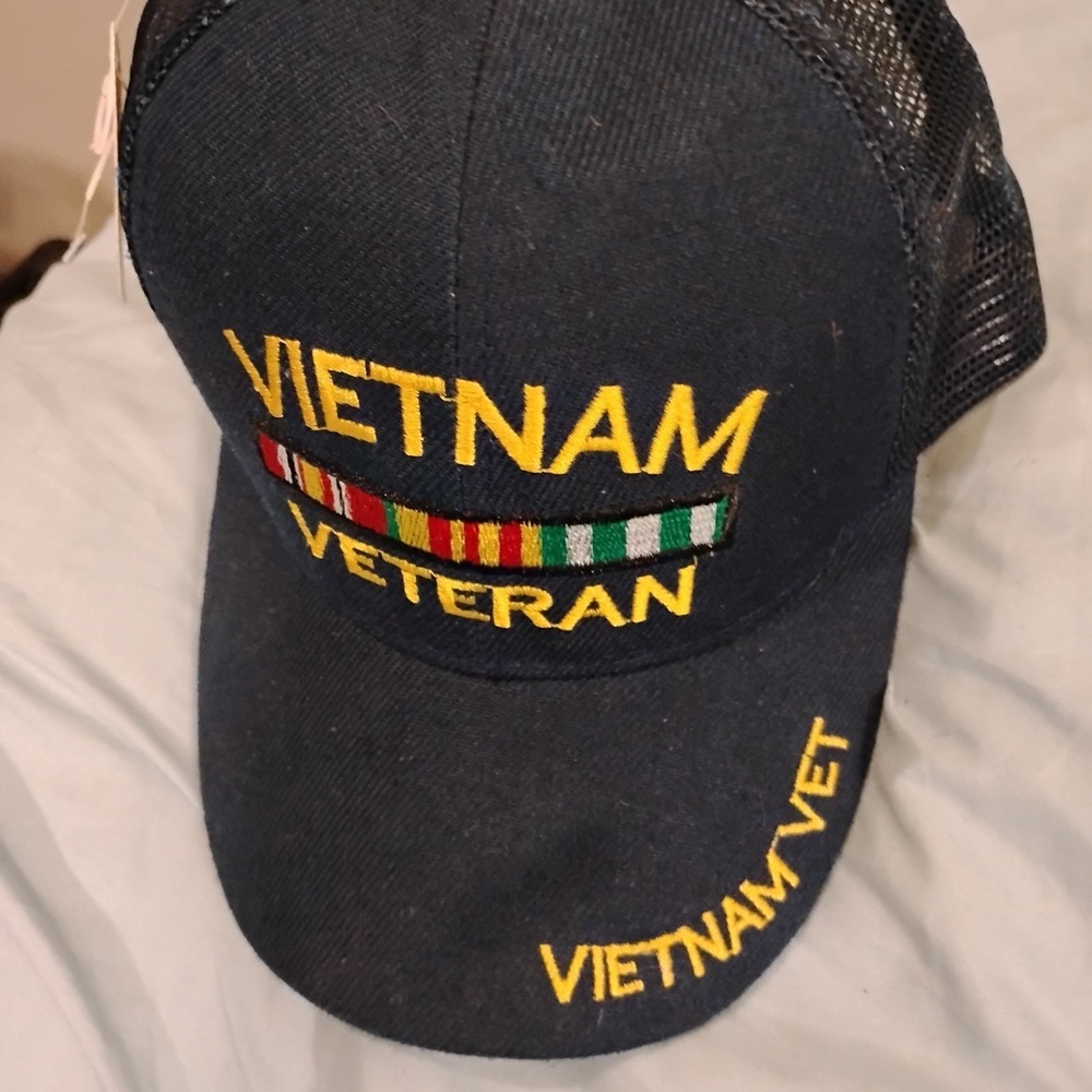 S Trucker Hat, Men One Size Blue Vietnam Veteran Embroidered Snapback Cap - Picture 2 of 6